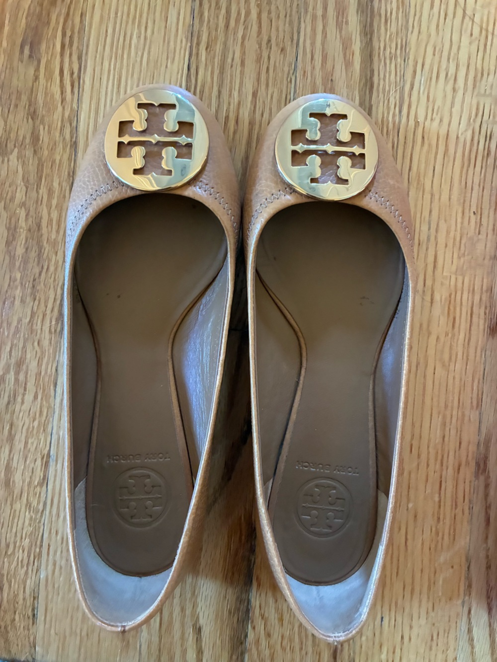 Tory Burch Gold-Logo Chestnut Leather Ballet Flats